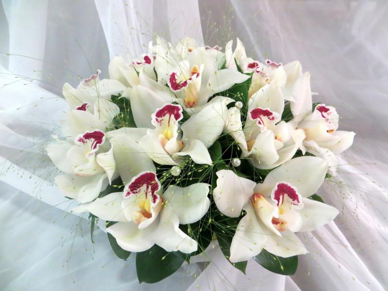 Букет невесты с орхидеей Цвет любви