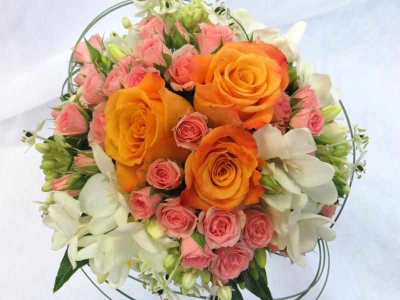 Букет невесты из роз Яблони в цвету
