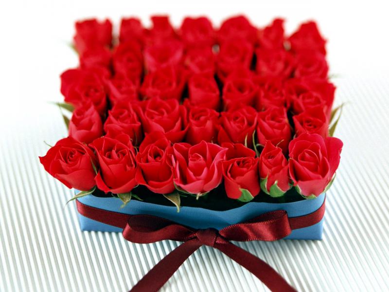 Цветы на день Святого Валентина Комплимент