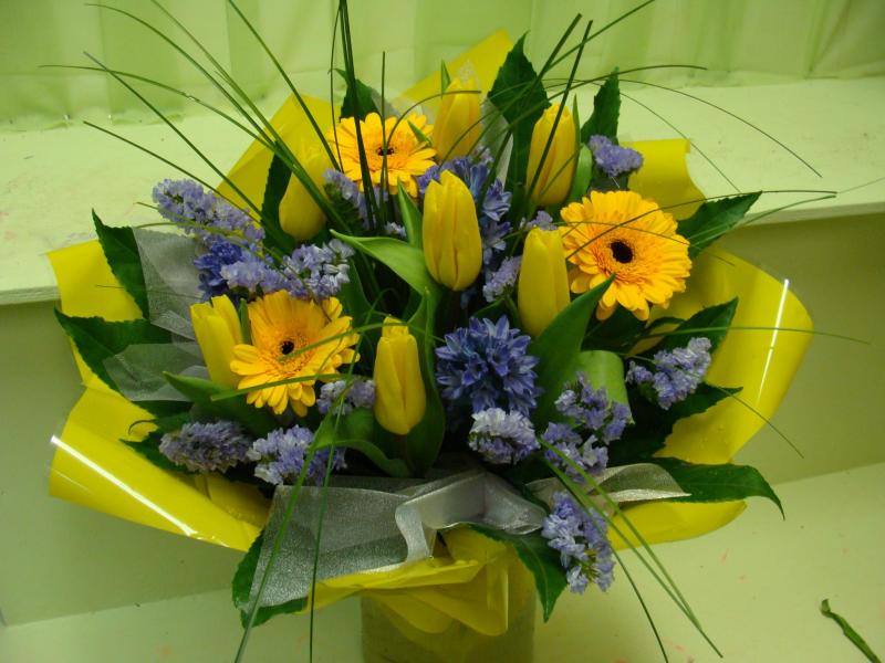 Букет цветов Весенний