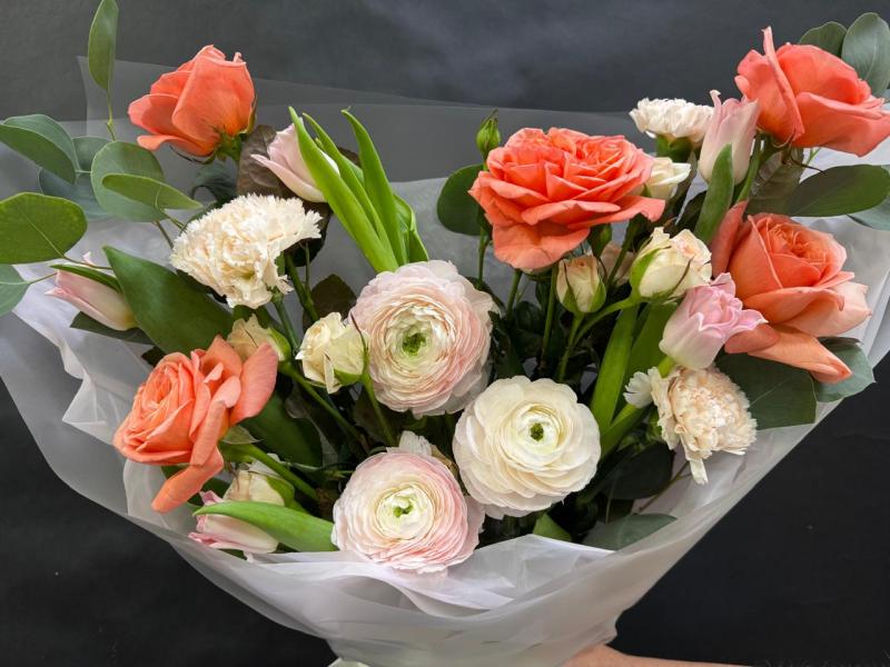  Букет из цветов Янтарь