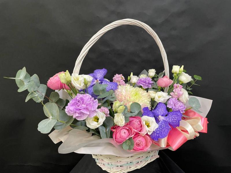 Корзина из цветов И день настал