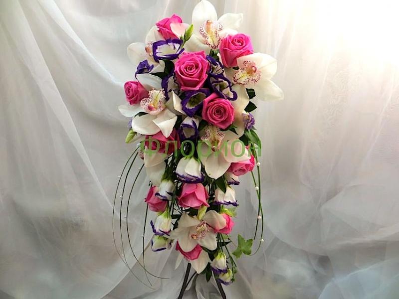 Свадебный букет с орхидеей Бело-розовый луч