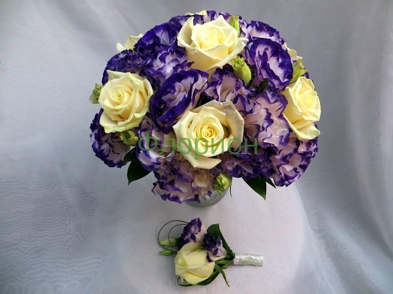 Букет невесты из роз Сиренево-кремовый