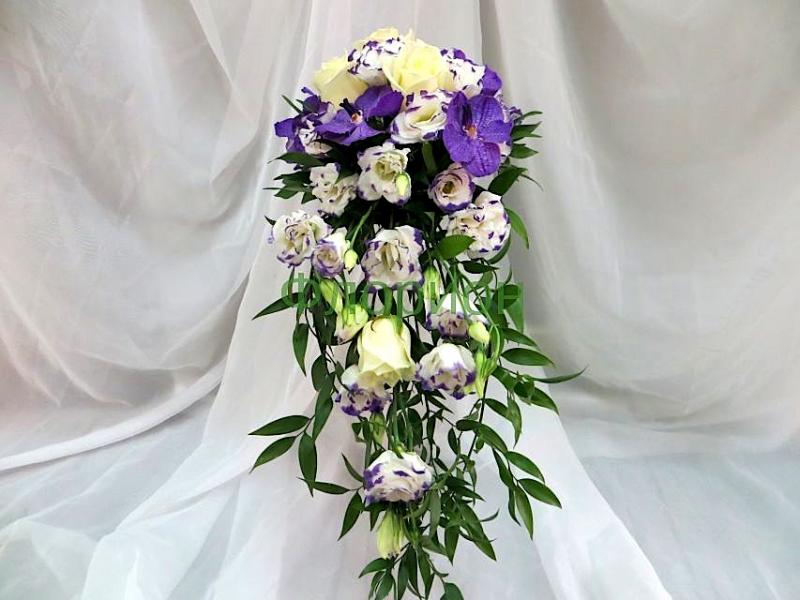 Букет невесты из роз Бело-сиреневый каскад
