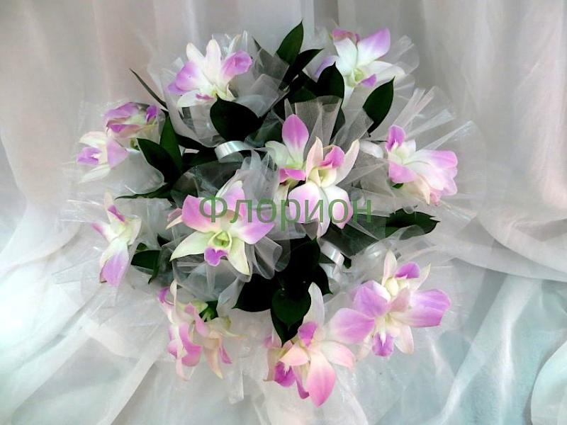 Букет невесты из орхидей Счастливый