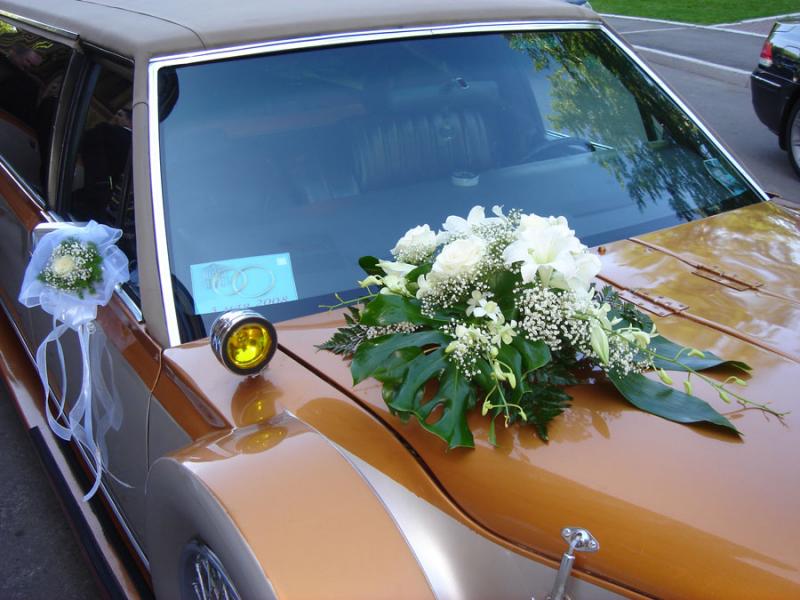 Цветы для украшения свадебной машины Встреча