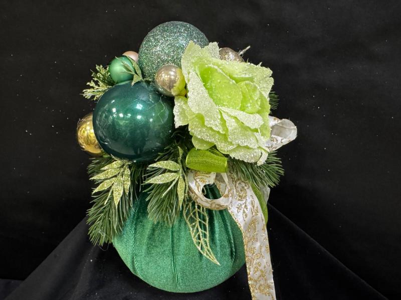 Клон из Новогодняя композиция Бархатный шар зимы 2 (А)