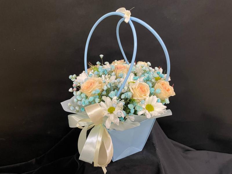 Цветы в коробке Мягкий закат 