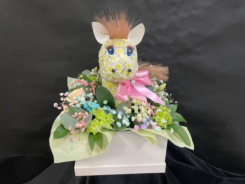 В яблоках Лошадка из цветов