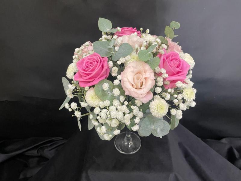 Композиция на гостевой стол Всё вокруг преображается