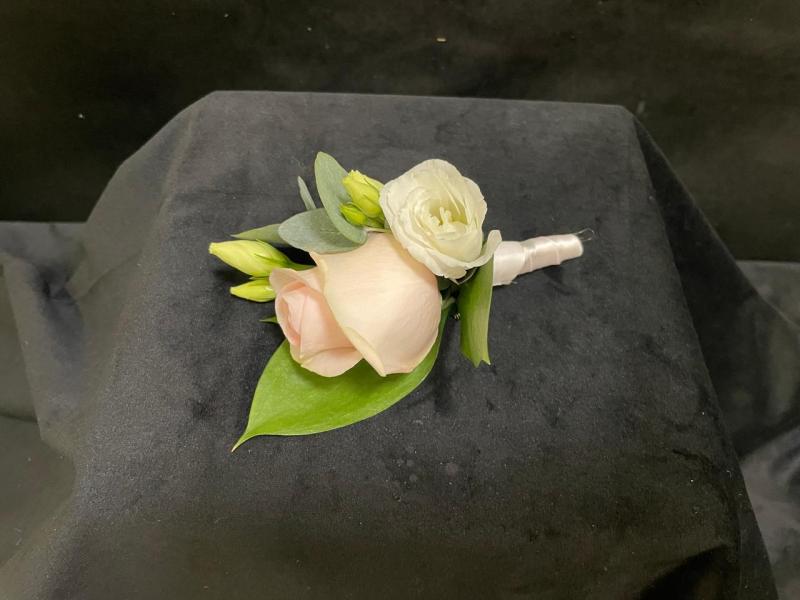 Свадебная бутоньерка Запах меда