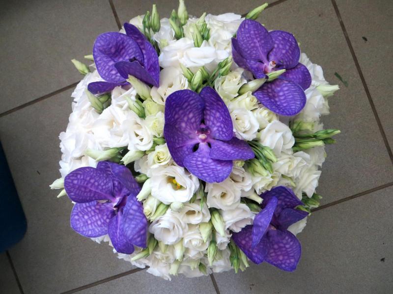 Букет невесты с орхидеей Синие звезды