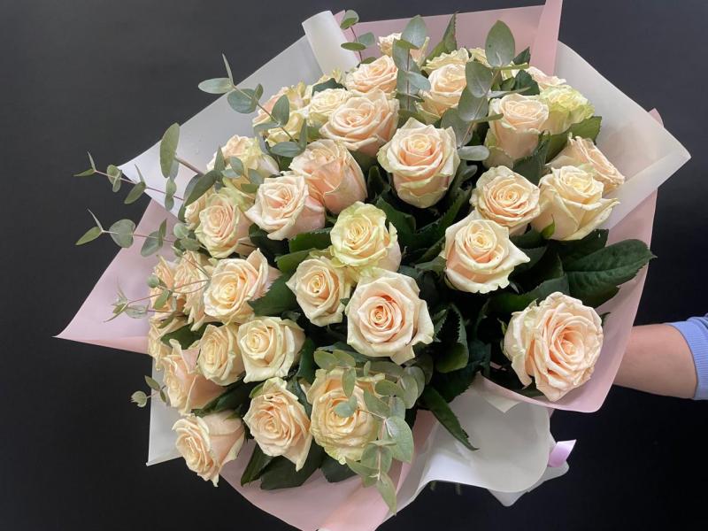 Букет с розами Свет теплых глаз