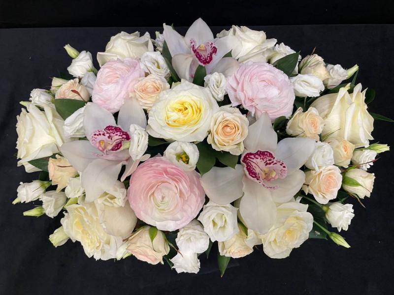 Мгновение радостей земных Композиция на стол молодоженов