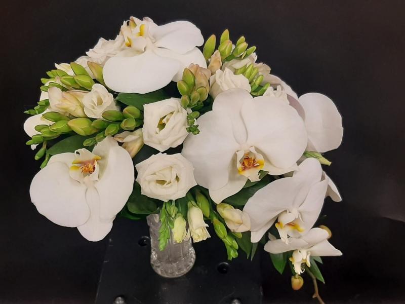 Свадебный букет из орхидей Свежее дыхание