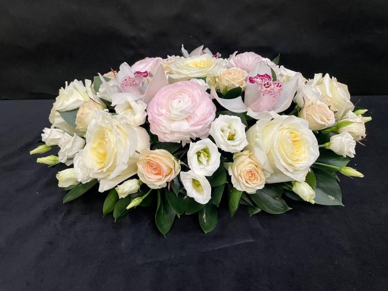 Мгновение радостей земных Композиция на стол молодоженов