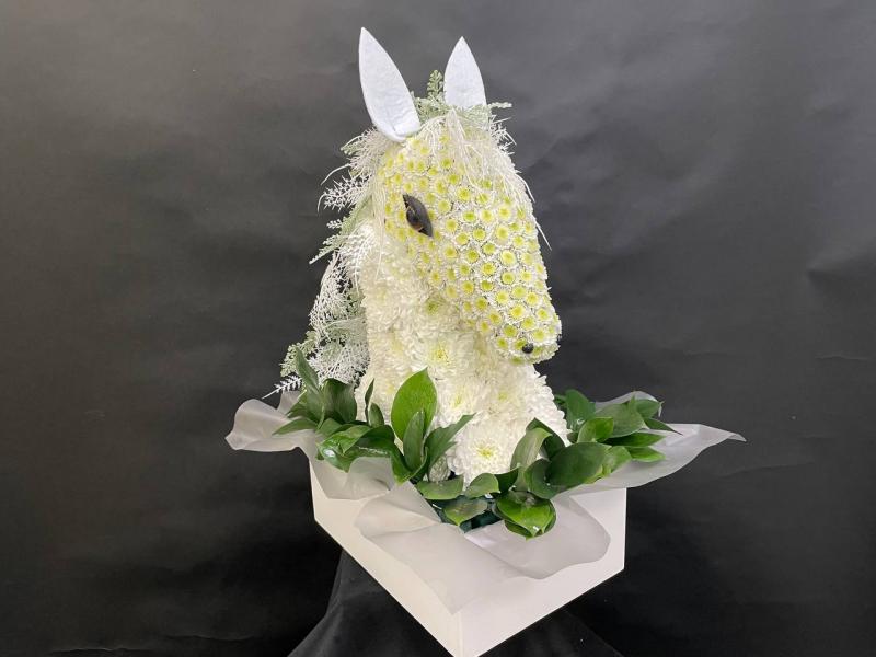 Лошадка из цветов Очень милая