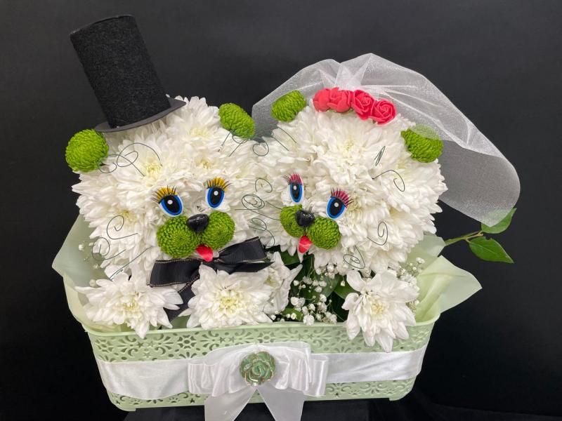Фигурка из цветов Счастье 1