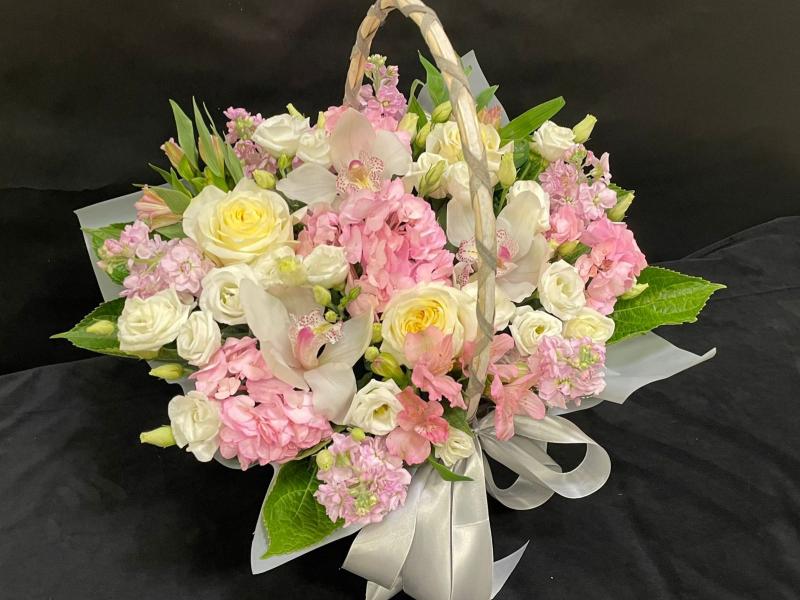 Корзина из цветов Как мимолётна красота