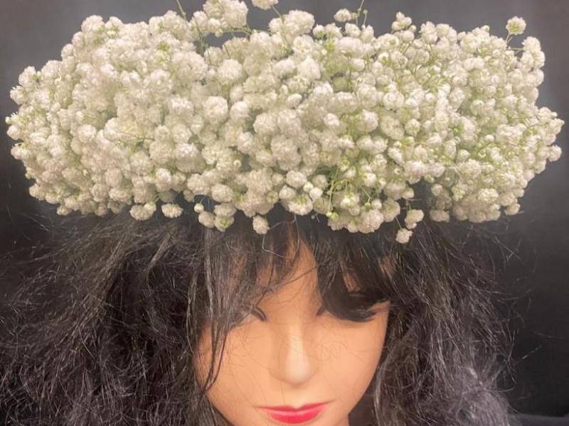 Венок из цветов Белая птица