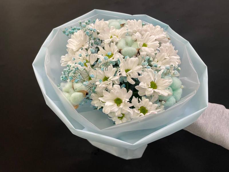 Букет из хризантем Снег в цвету