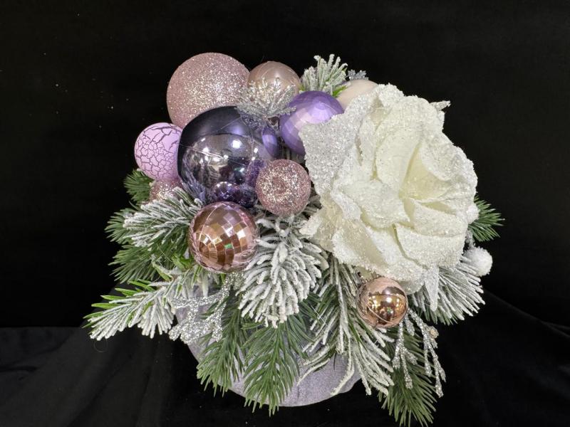 Новогодняя композиция Бархатный шар зимы 1