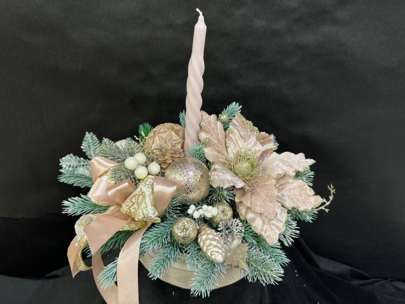 Новогодняя композиция со свечой Приятная беседа