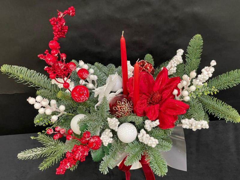 Яркие моменты зимы 1 Композиция из нобилиса живая ель