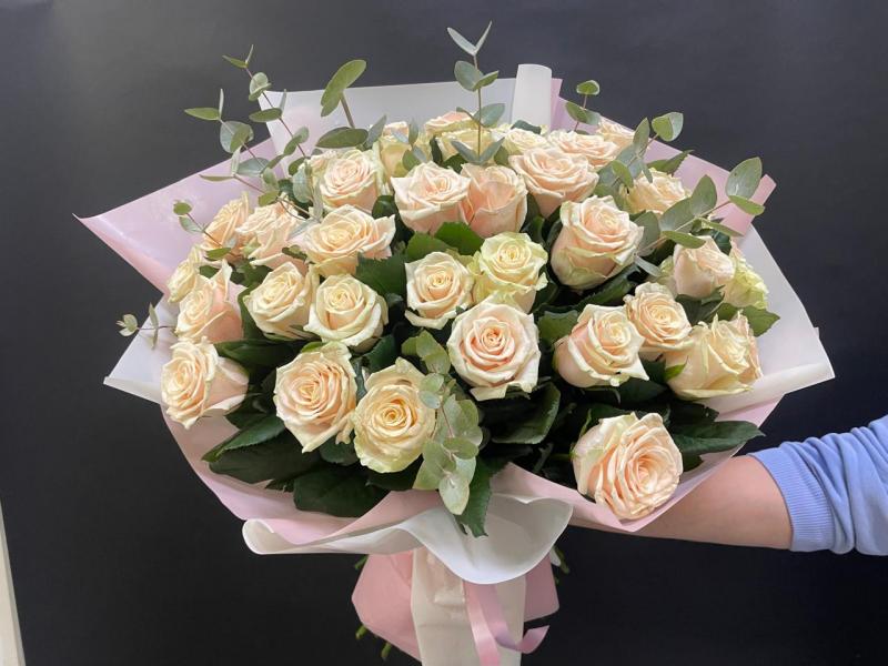 Букет с розами Свет теплых глаз