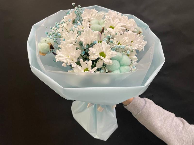 Букет из хризантем Снег в цвету