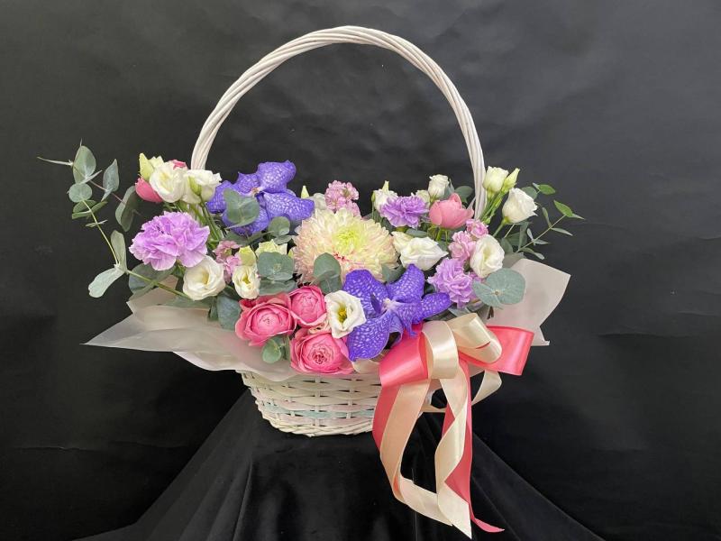 Корзина из цветов И день настал