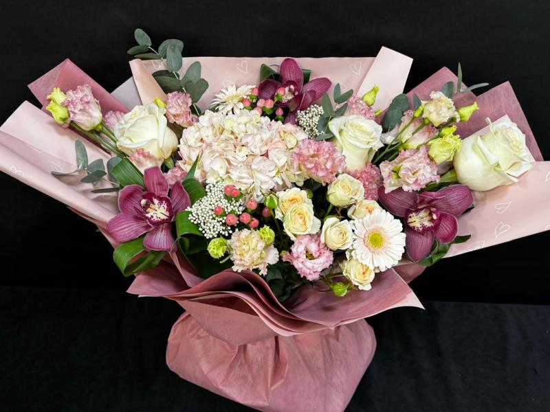  Букет цветов маме Танго для мамы