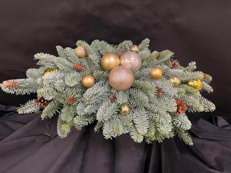 Золотистый иней 1 Новогодняя композиция из нобилиса 