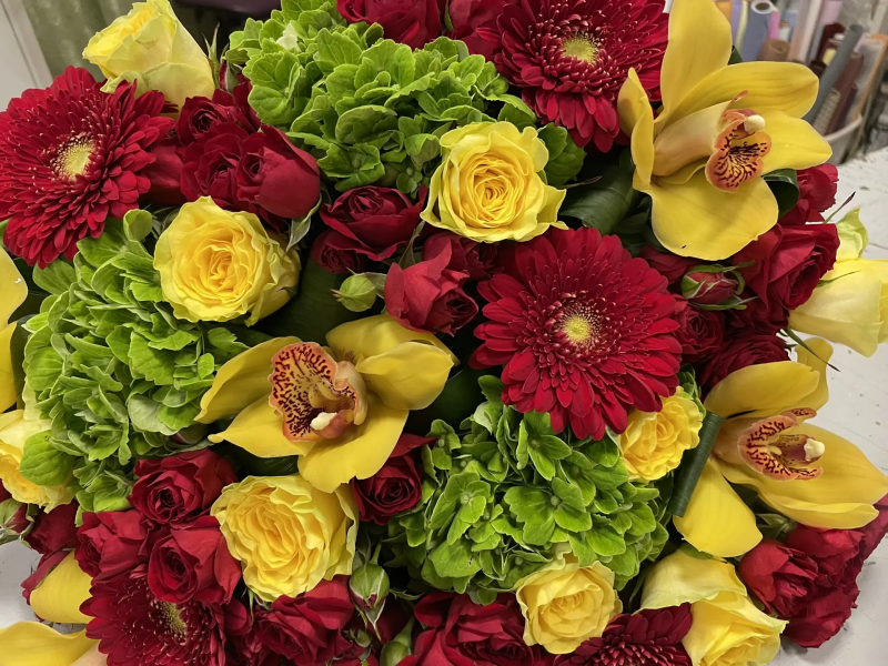 Букет Яркое чувство 